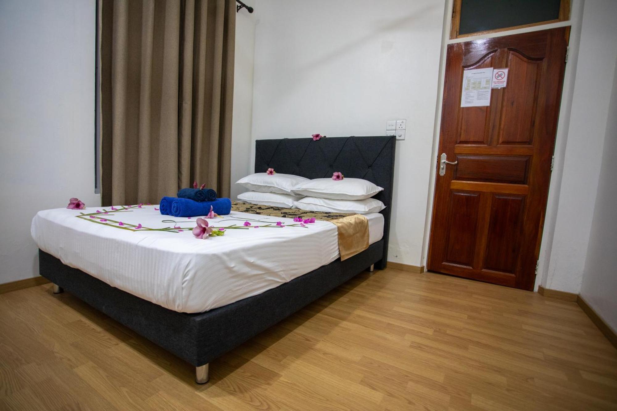 Hotel Ihaven Thulusdhoo Esterno foto