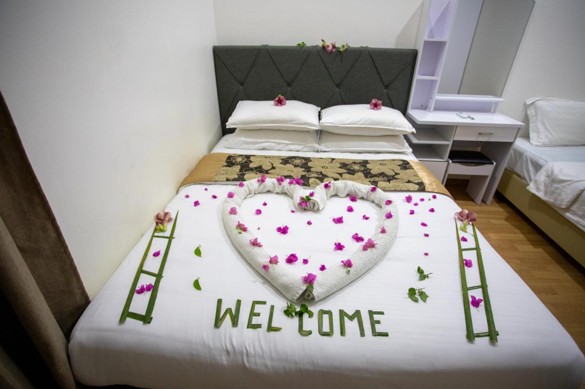 Hotel Ihaven Thulusdhoo Esterno foto